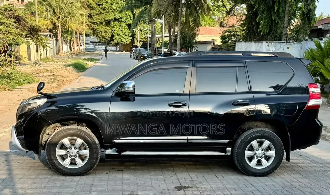 Toyota Land Cruiser Prado 2014 Black