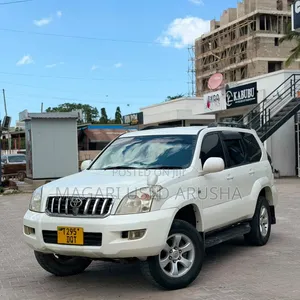 Toyota Land Cruiser Prado 2006 White