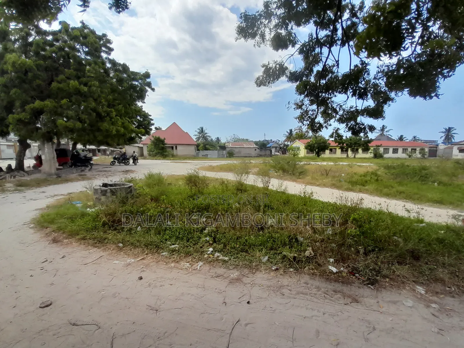 Kiwanja Kinauzwa Kigamboni Ferry
