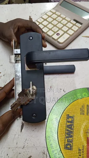 Door Lock Renz