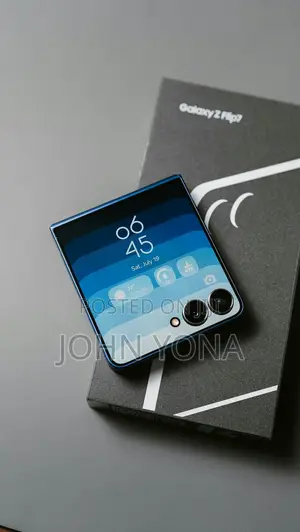 New Samsung Galaxy Z Flip7 256 GB Black