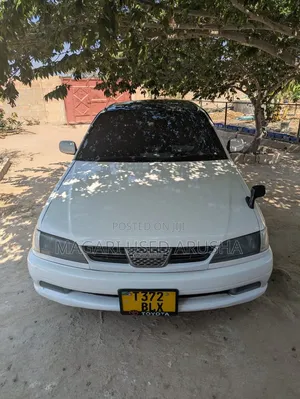 Toyota Carina 2001 White