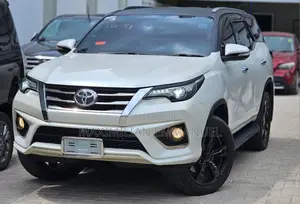 Toyota Fortuner 2017 White