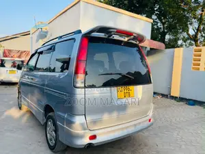 Toyota Noah 2001 Silver