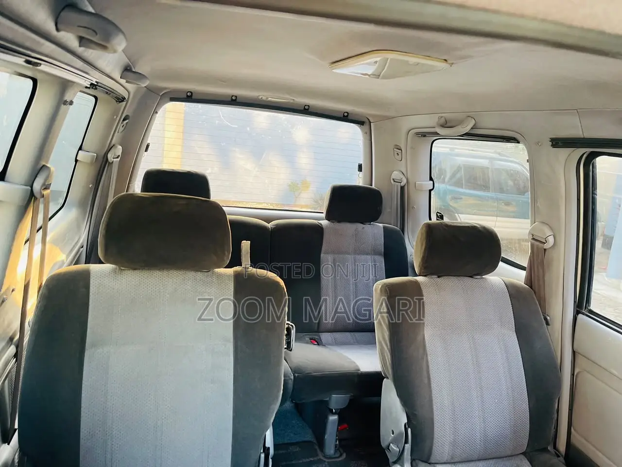 Toyota Noah 2001 Silver