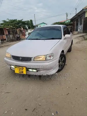 Toyota Corolla 1997 Silver