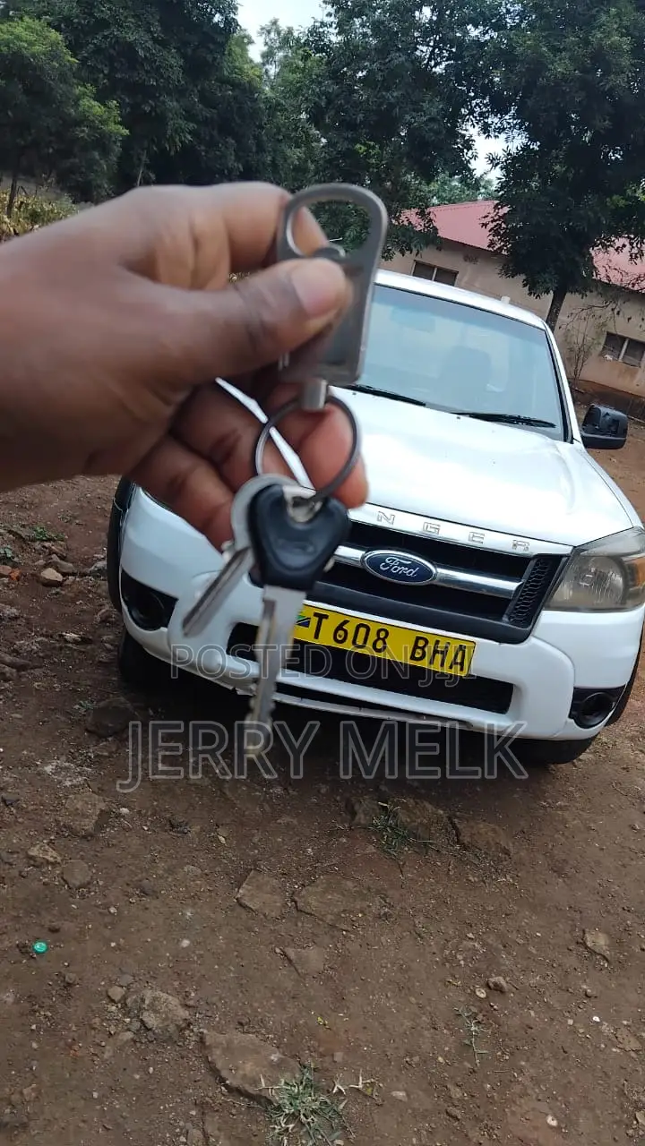 Ford Ranger Regular Cab 4x4 2005 White