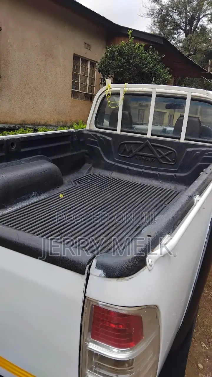 Ford Ranger Regular Cab 4x4 2005 White