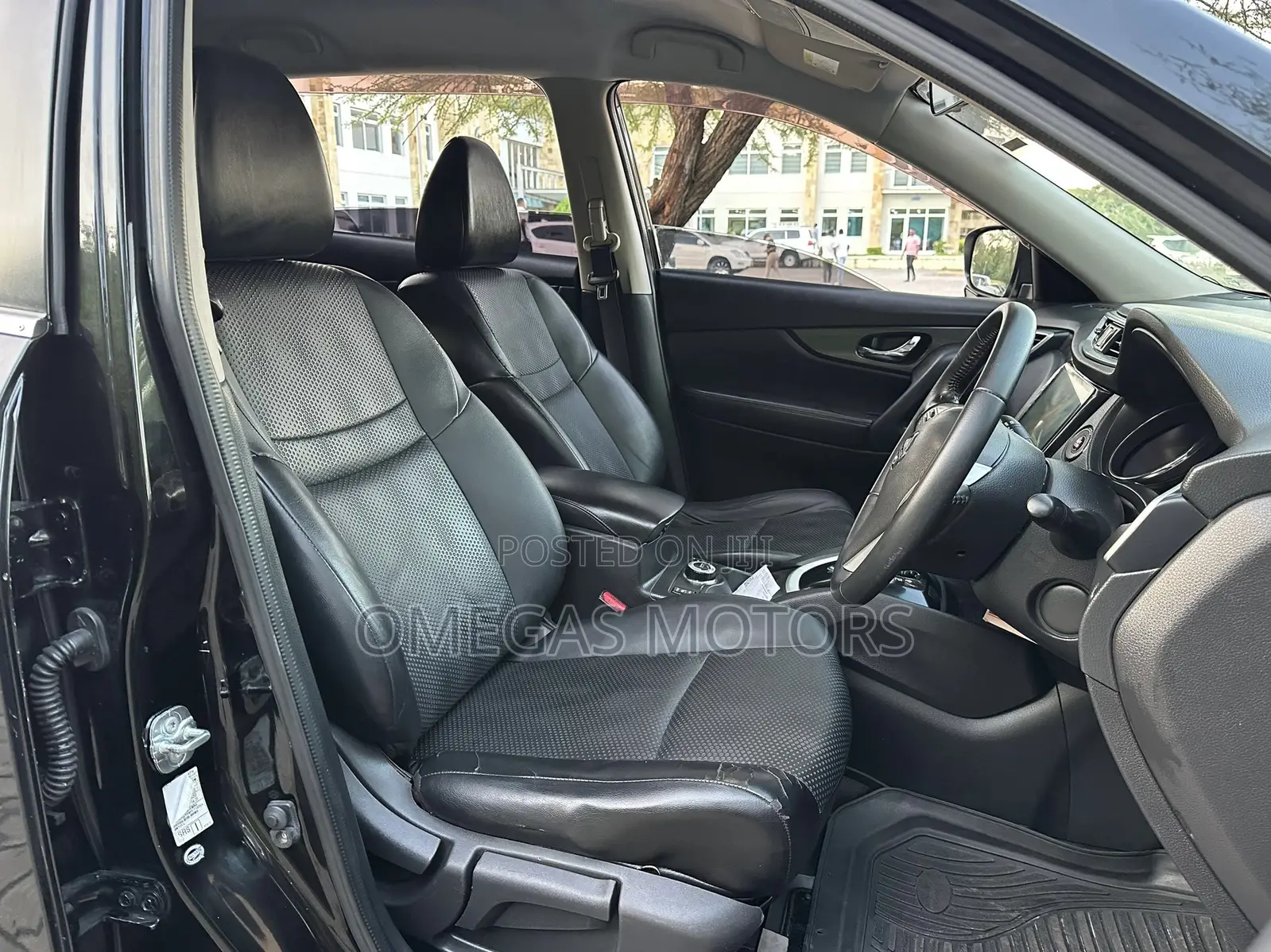 Nissan X-Trail 2.0 Petrol AWD 2013 Black