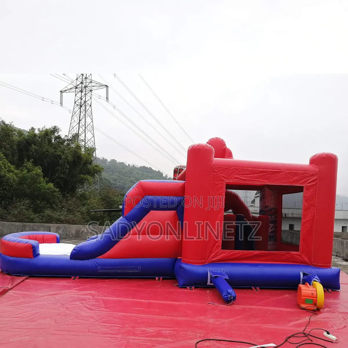 Spider-Man Heavy-Duty Jumping Castle