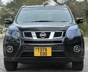 Nissan X-Trail 2.0 Petrol XE 2012 Black