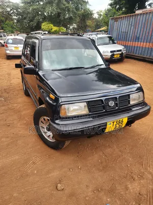 Suzuki Escudo 1997 Black