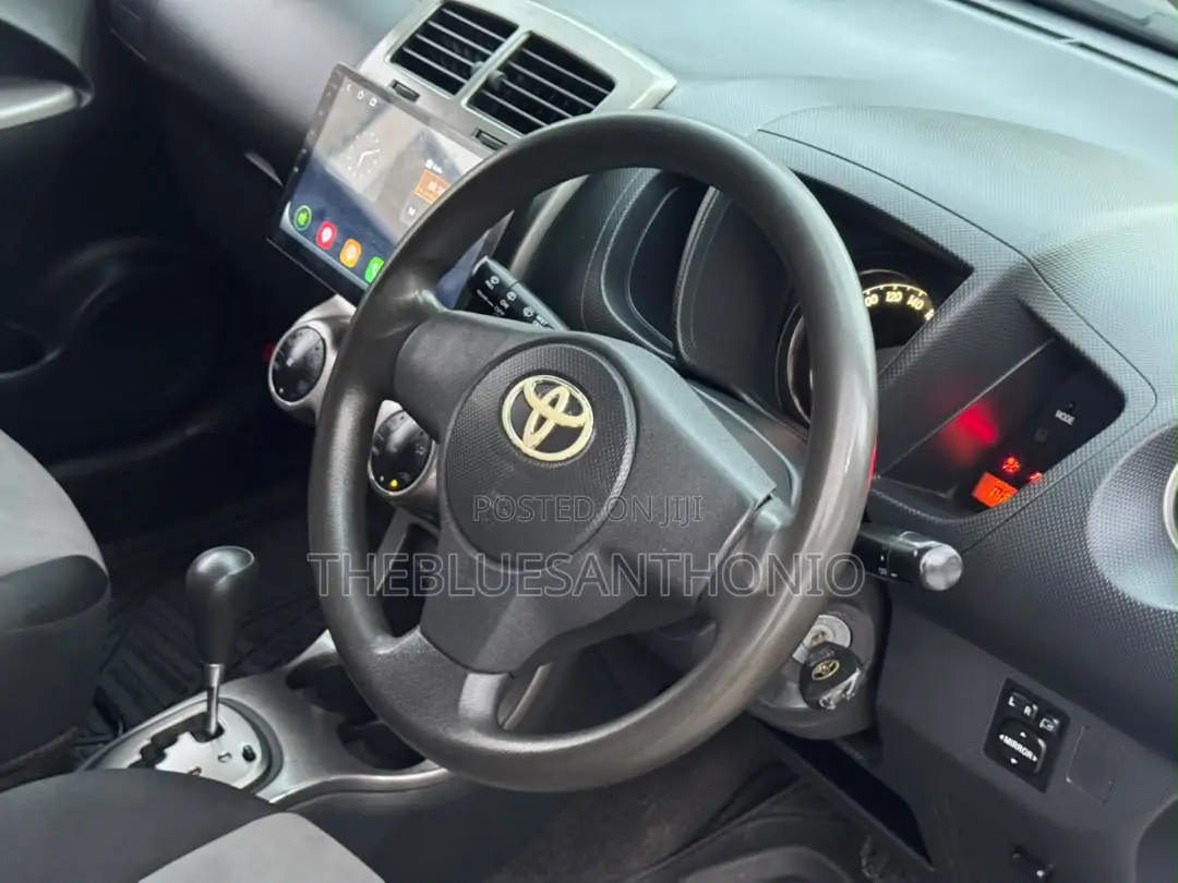 Toyota IST 2008 Blue