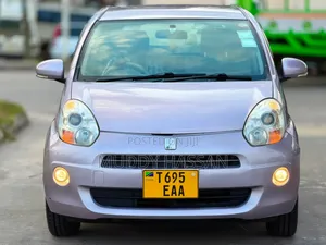 Toyota Passo 2012 Silver