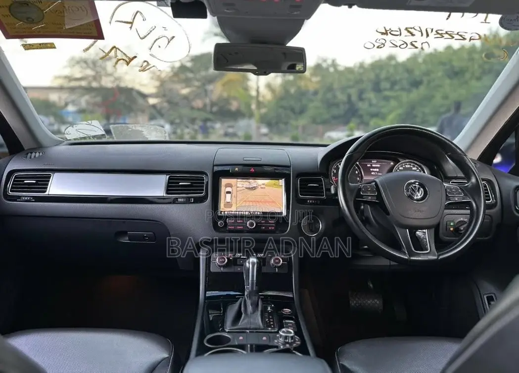 Volkswagen Touareg 2012 Black