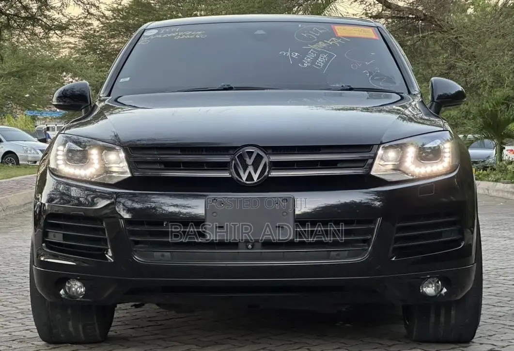 Volkswagen Touareg 2012 Black