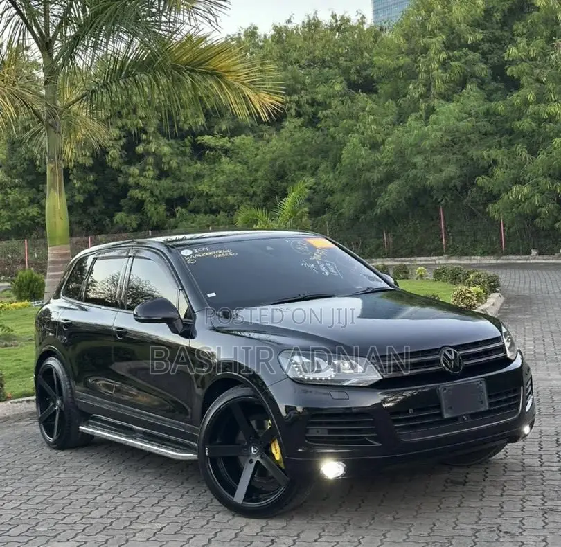 Volkswagen Touareg 2012 Black