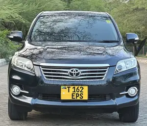 Toyota Vanguard 2012 Black