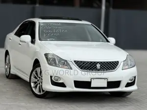 Toyota Crown 2009 White