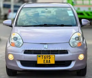 Toyota Passo 2011 Pink