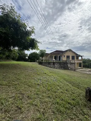 4bdrm House in Goba for sale