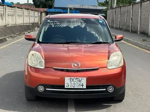 Mazda Verisa 2010 Red
