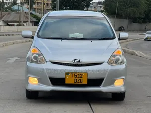 Toyota Wish 2005 Silver