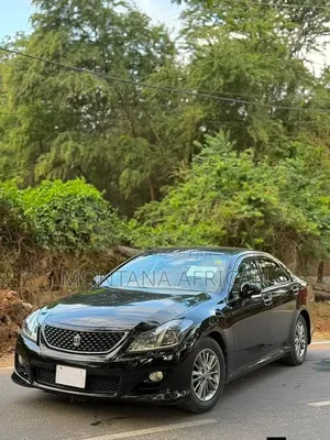 Toyota Crown 2010 Black