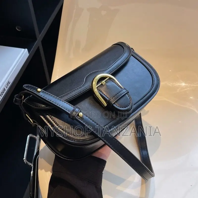 Black Underarm Shoulder Bag