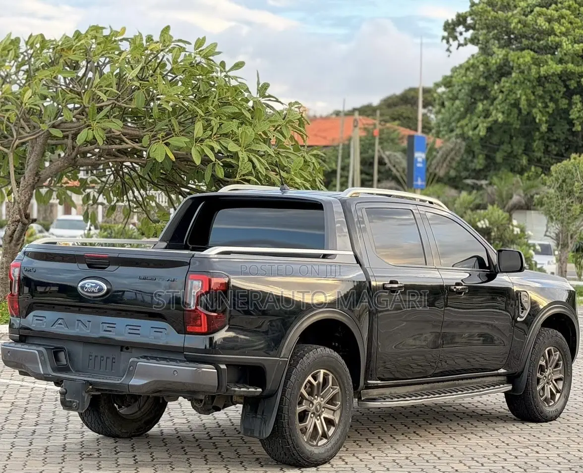 Ford Ranger Wildtrak 2023 Gray