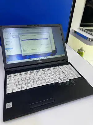 Laptop Fujitsu Lifebook A5510 8GB Intel Core i5 HDD 1T