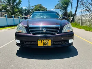 Toyota Crown Royale 2005 Gray