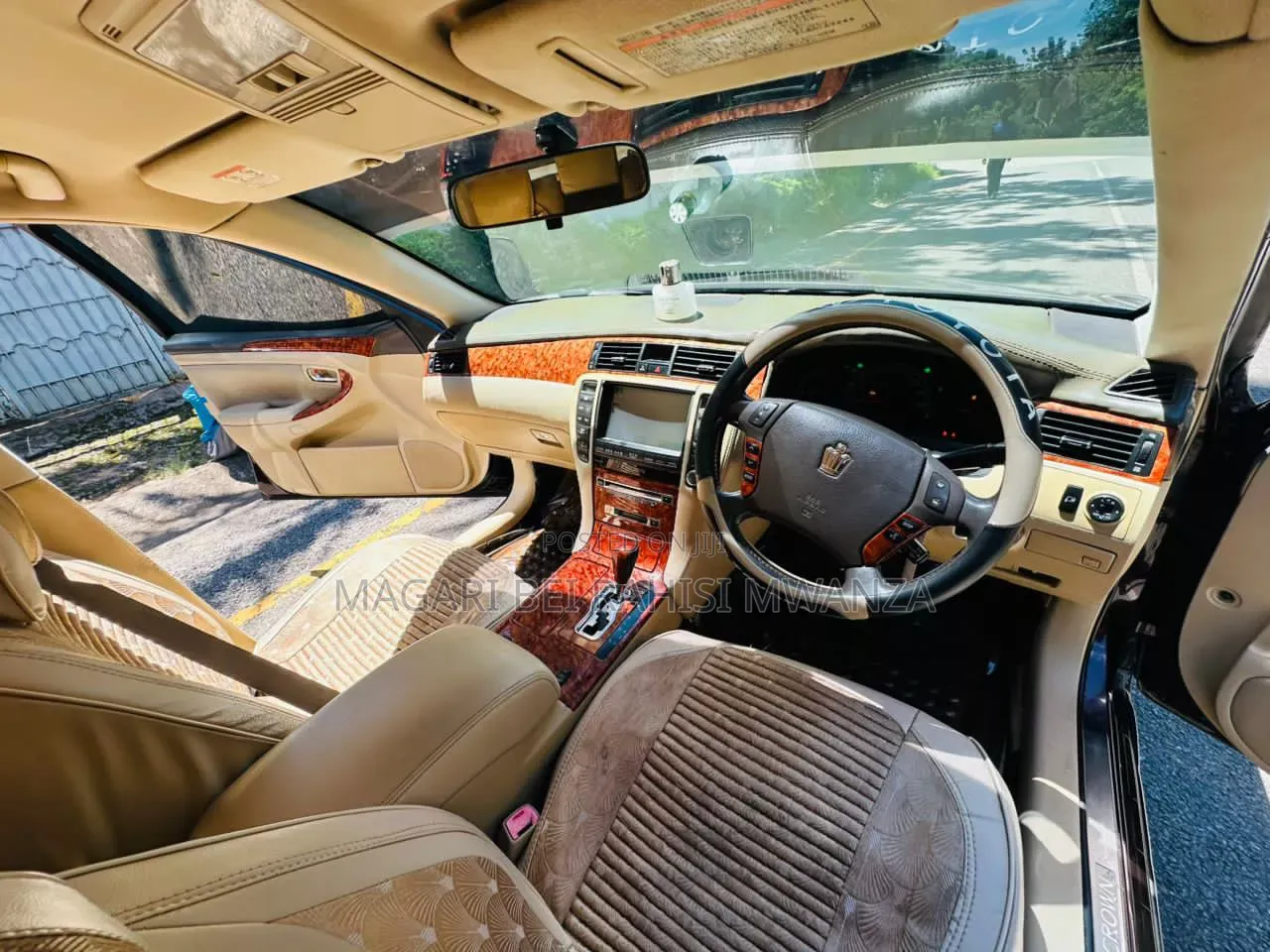 Toyota Crown Royale 2005 Gray