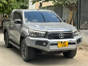 Toyota Hilux 2016 Silver
