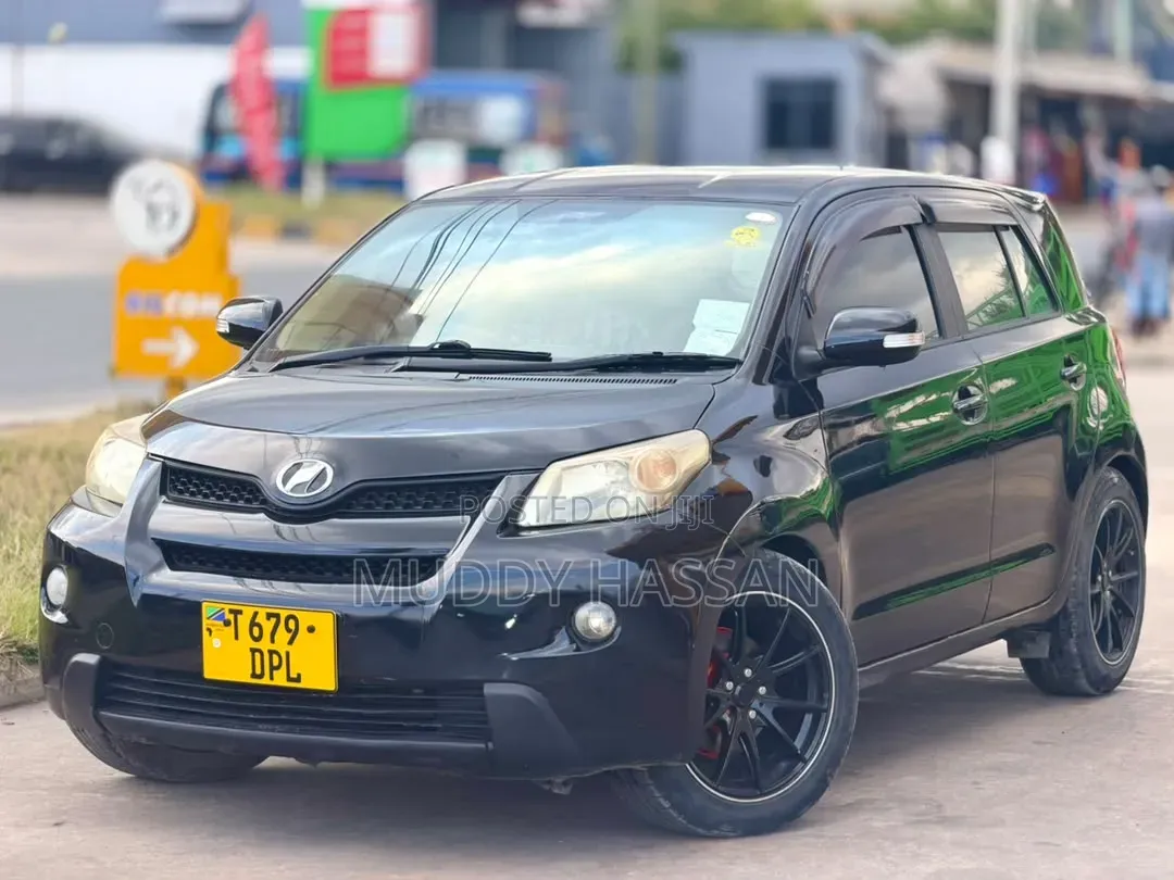 Toyota IST 2005 Black