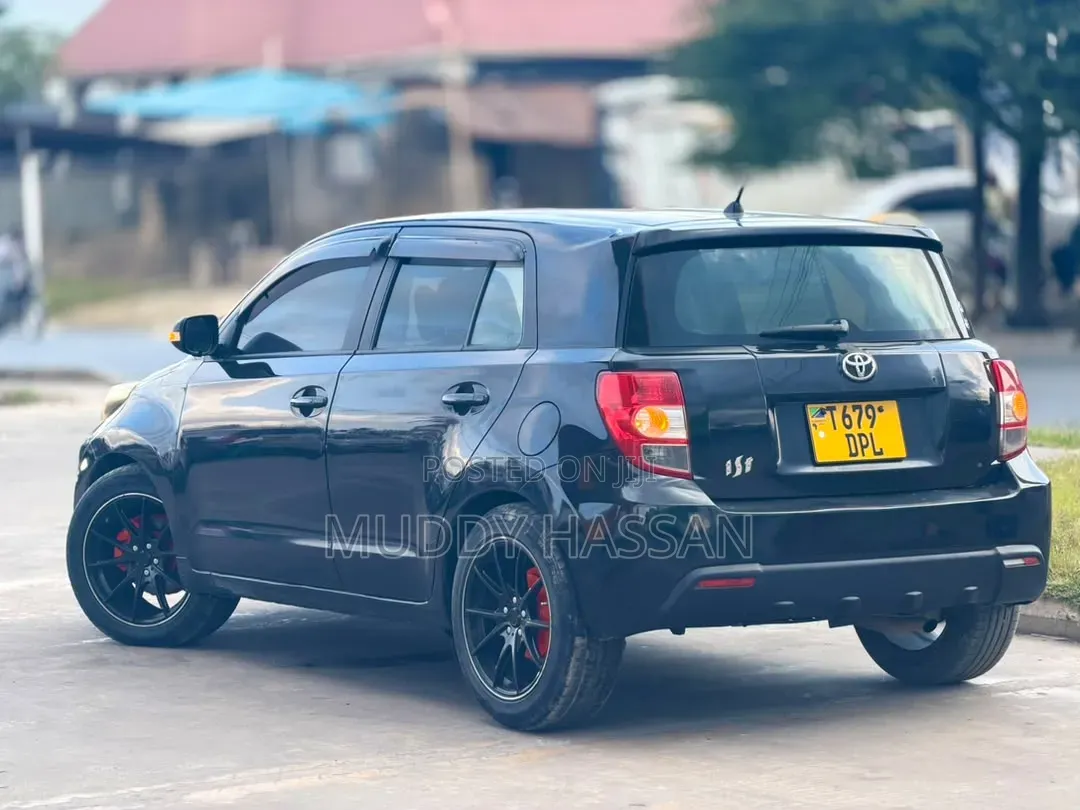 Toyota IST 2005 Black