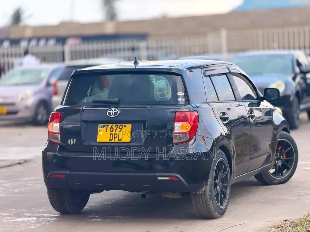 Toyota IST 2005 Black