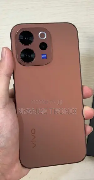 Vivo V70 256 GB Bronze