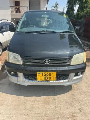 Toyota Noah 2002 Black