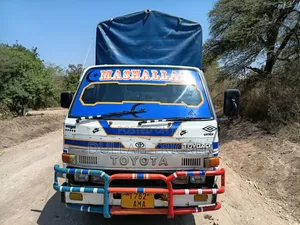 Toyoace 2y
