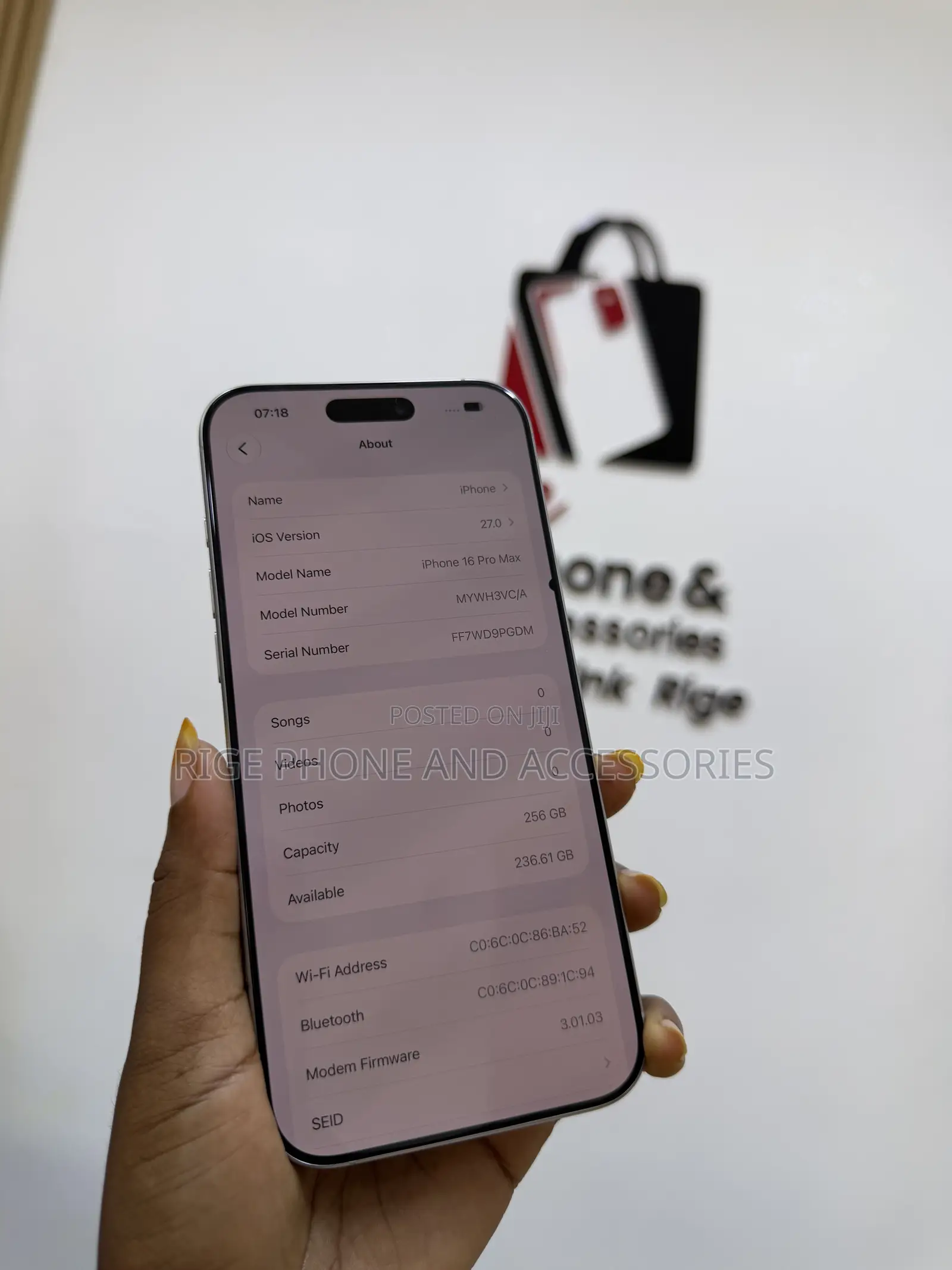 Apple iPhone 16 Pro Max 256 GB Silver