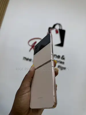 Samsung Galaxy Z Flip4 256 GB Rose Gold
