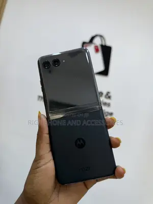 Motorola Razr (2023) 256 GB Black