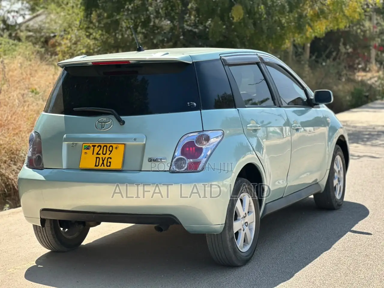 Toyota IST 2004 Silver