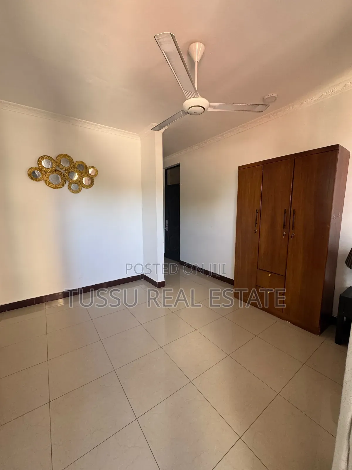 3bdrm Apartment in Msasani General Tyre, Mikocheni for rent