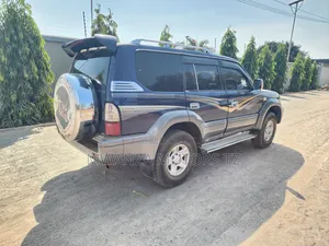 Toyota Land Cruiser Prado 2003 Blue