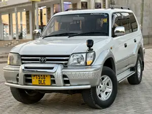 Toyota Land Cruiser Prado 2.7 16V 3dr 2000 White
