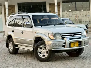 Toyota Land Cruiser Prado 2.7 16V 3dr 2000 White
