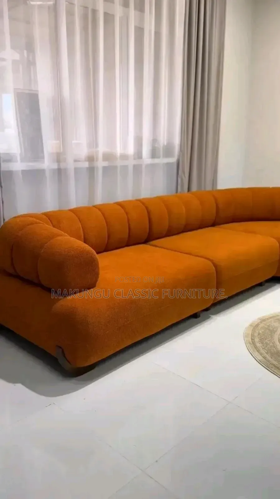 Simple and Luxurious Sofa La Watu Watatu Rangi Ni Orange