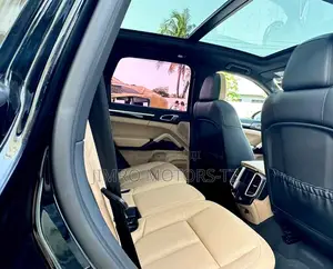 Porsche Cayenne 2016 Black
